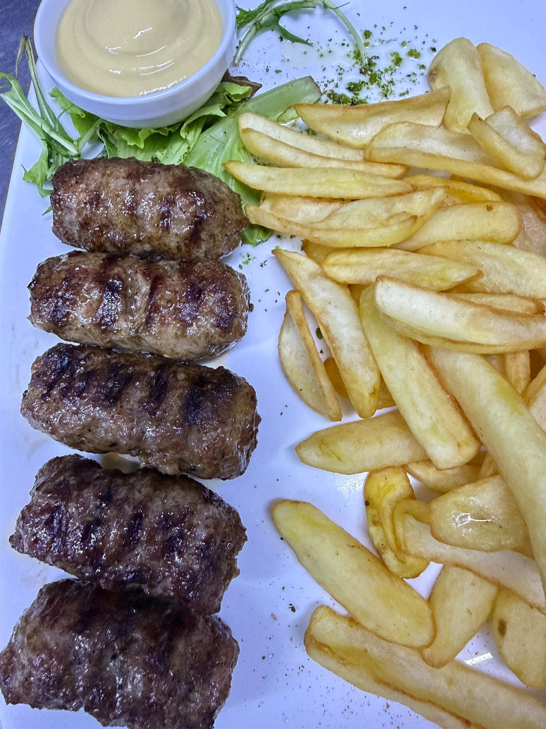 5 mici la grătar consacrați, autentici